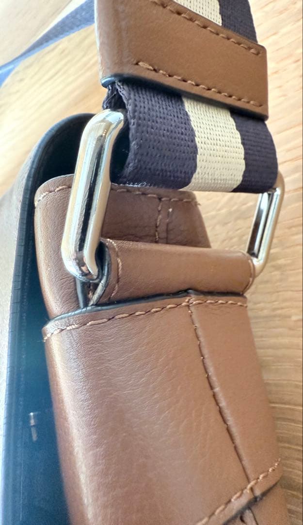 COACH コーチ ショルダーバッグ レザー ブラウン メッセンジャー 大容量