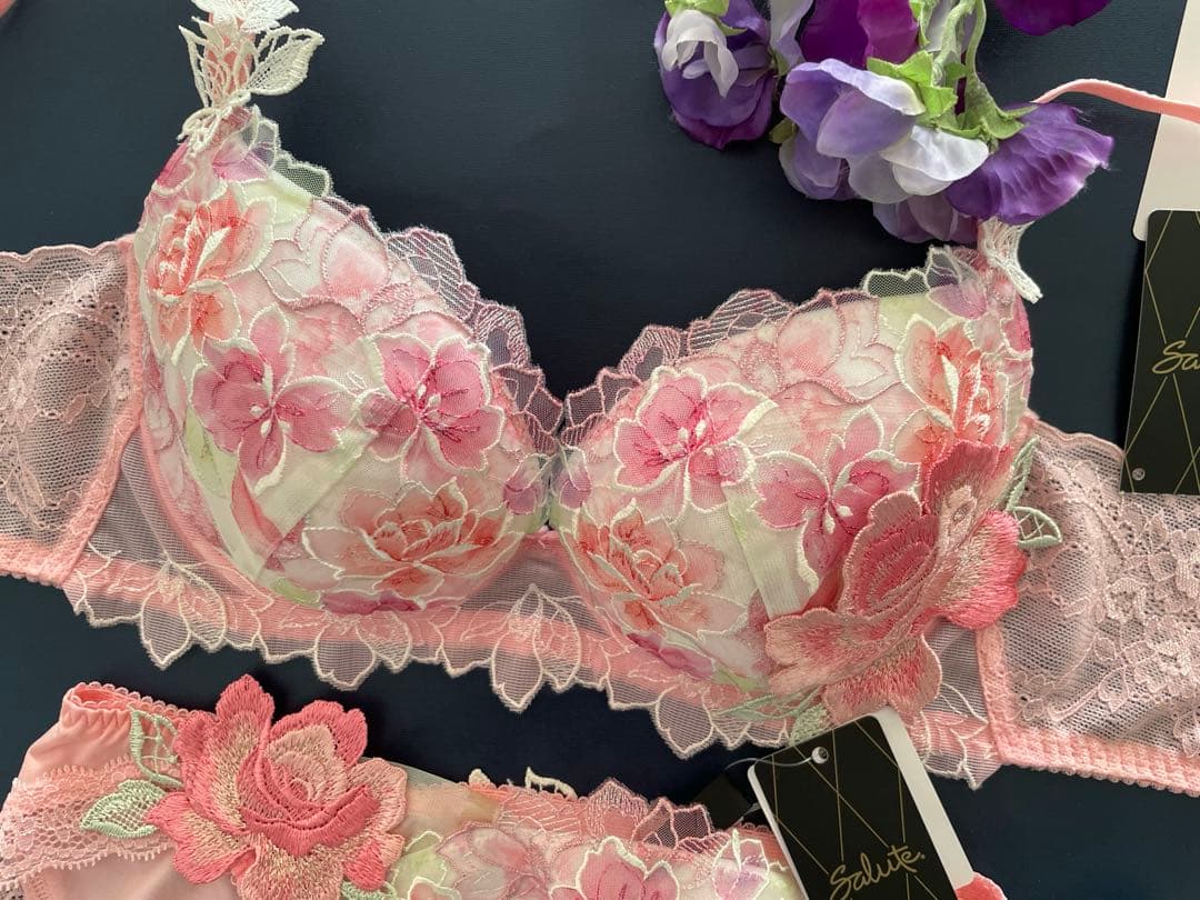 サルート C70/M 06G PI ベトナムの花嫁