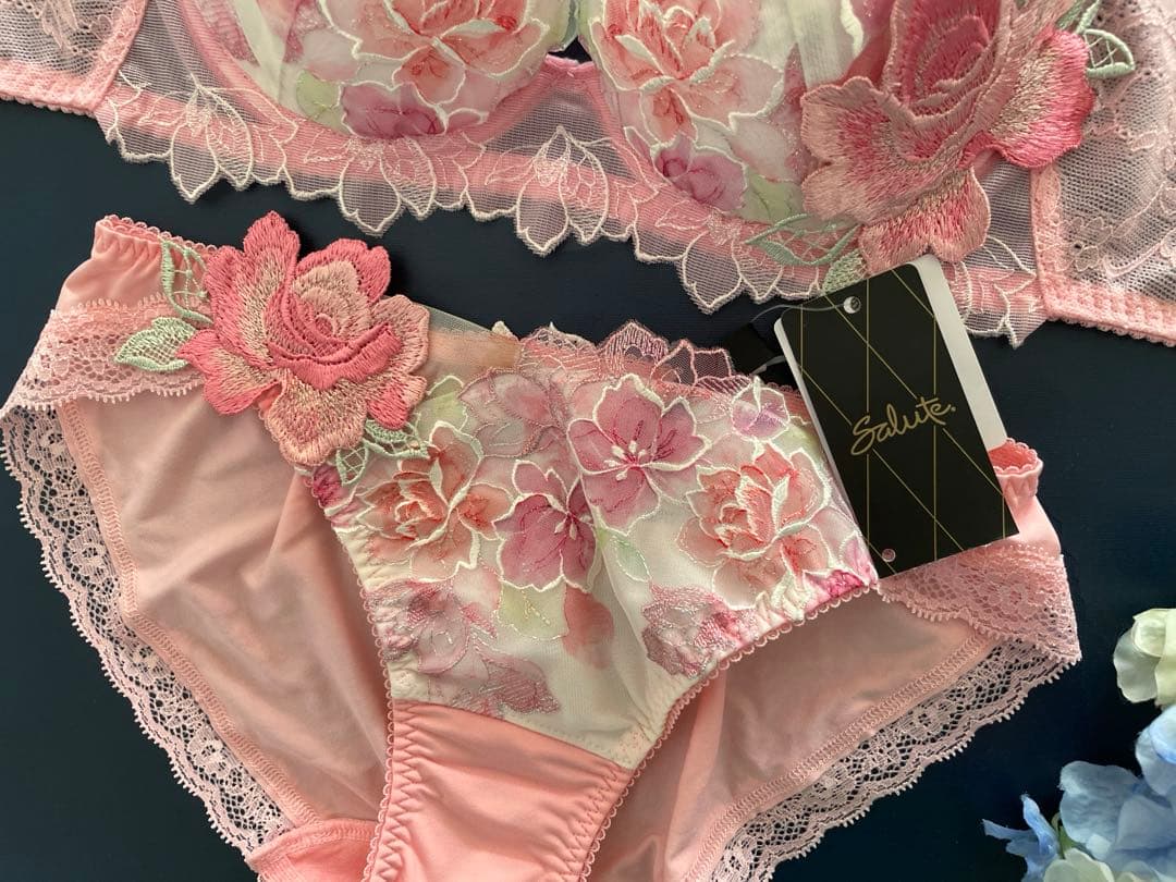 サルート C70/M 06G PI ベトナムの花嫁