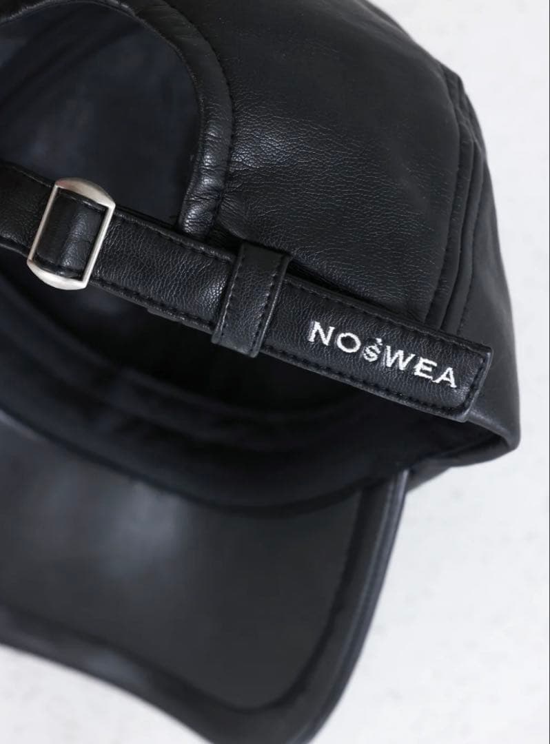 NOŚWEA 黒キャップ