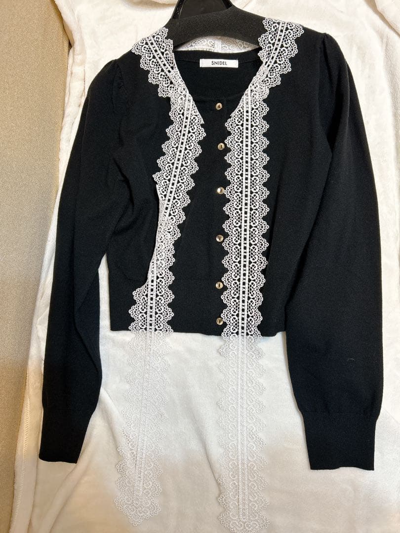 ひよこ　SNIDEL レース付きボウタイカーディガン　BLK