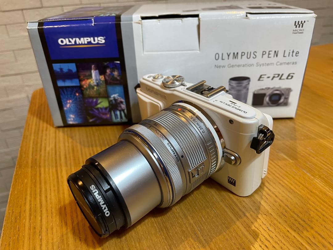 OLYMPUS PEN light E-PL6 ミラーレス一眼レフ　カメラ