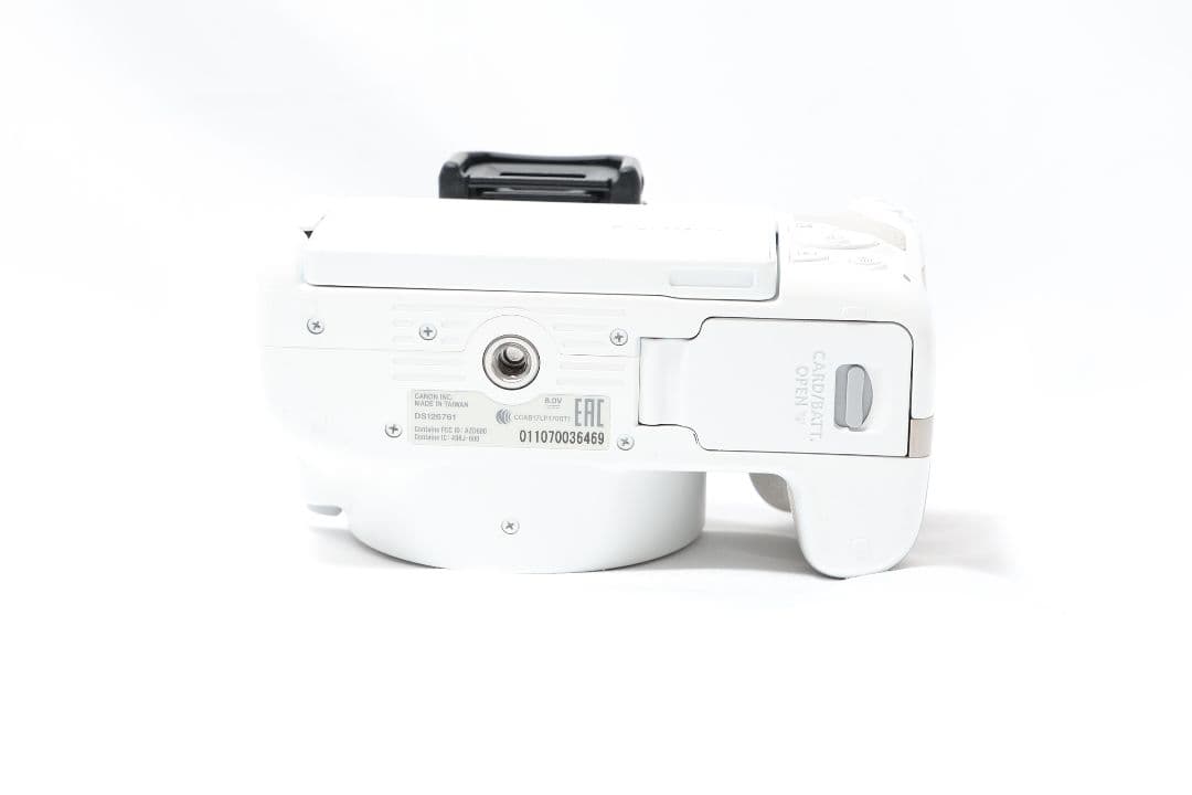 S数4000未満★Canon EOS kiss X10 ホワイト★ダブルレンズ