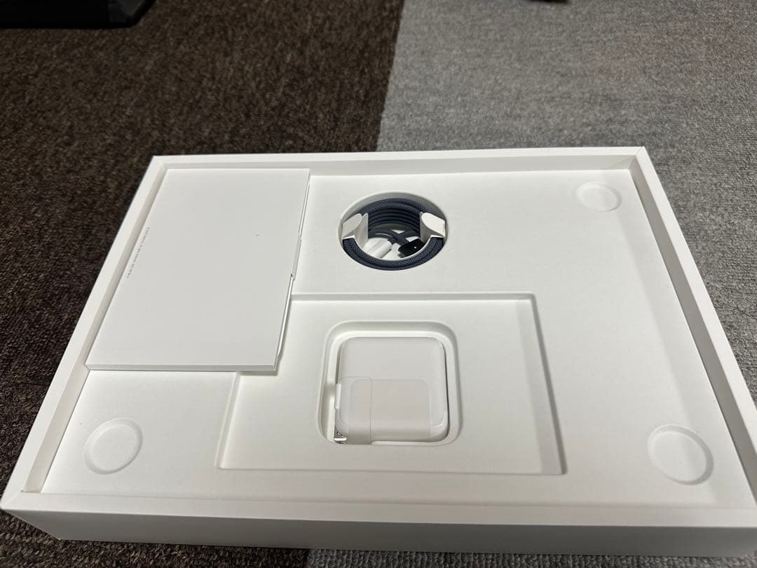 13インチMacBook Air M4 16GB 256GB