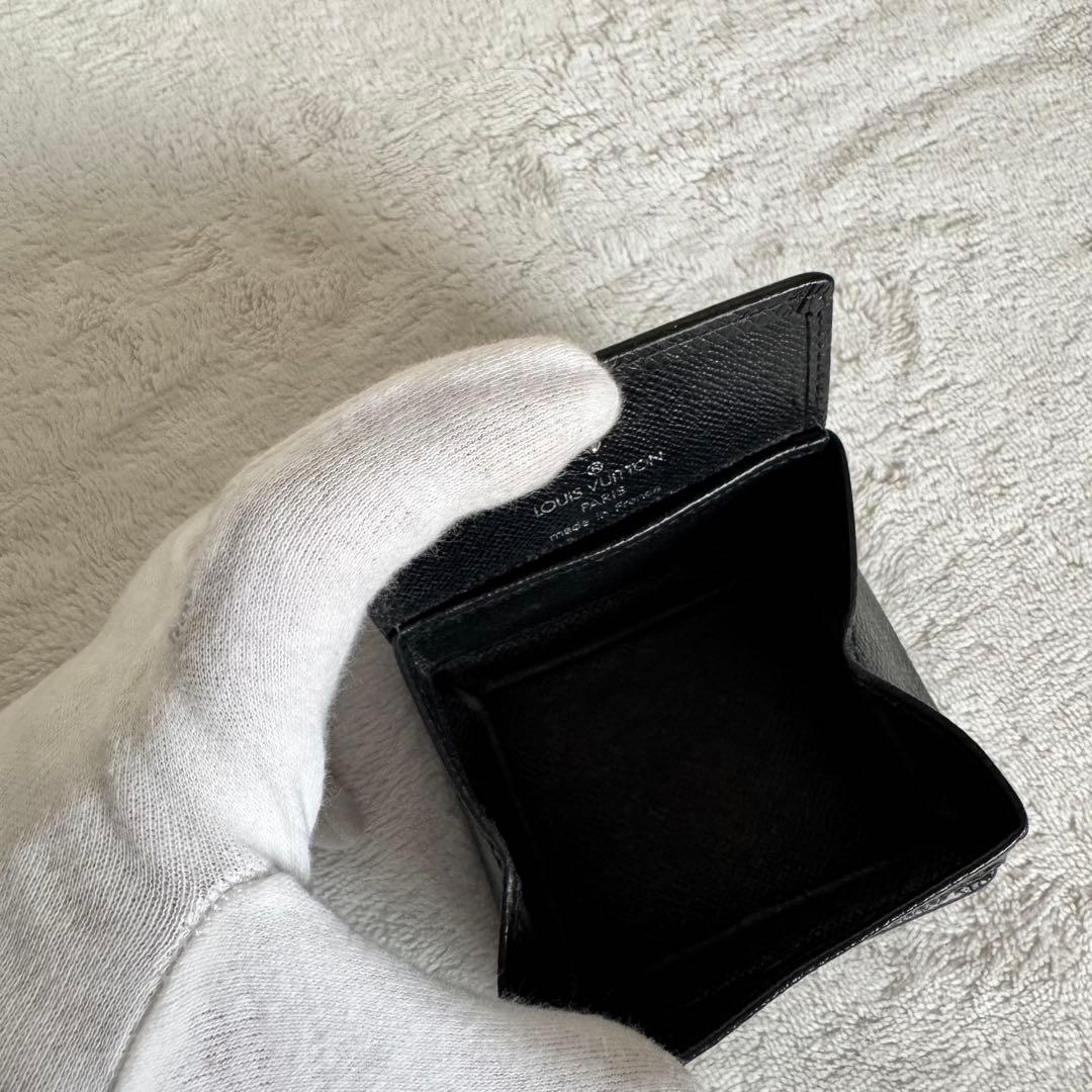 ゆう様　ルイ・ヴィトン タイガ　ポルトモネ・ボワット