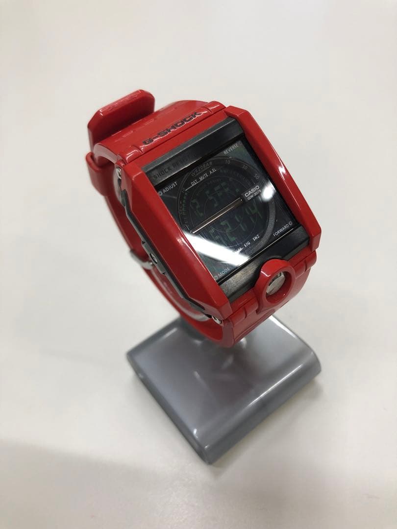 絶版貴重品。CASIO G-SHOCK g-8100 特に人気のレッド！