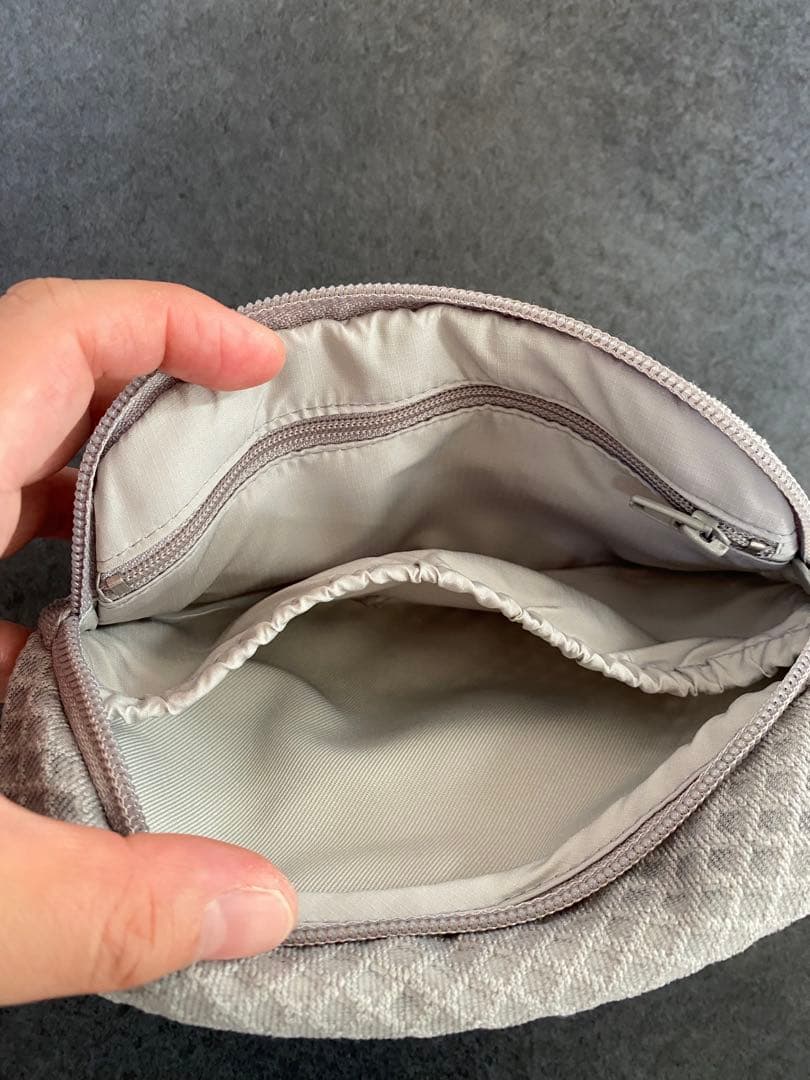 エルゴベビーオムニデラックス　メッシュ抱っこ紐 グレー