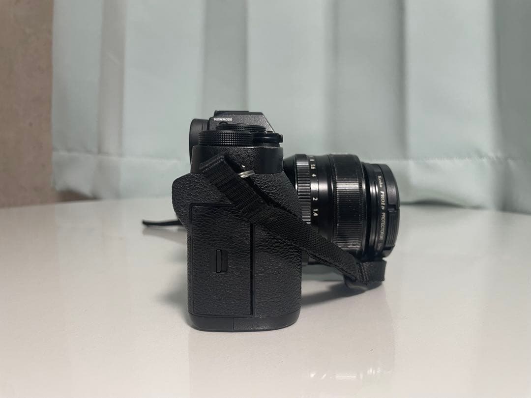 FUJIFILM XT2 本体　レンズ　単焦点