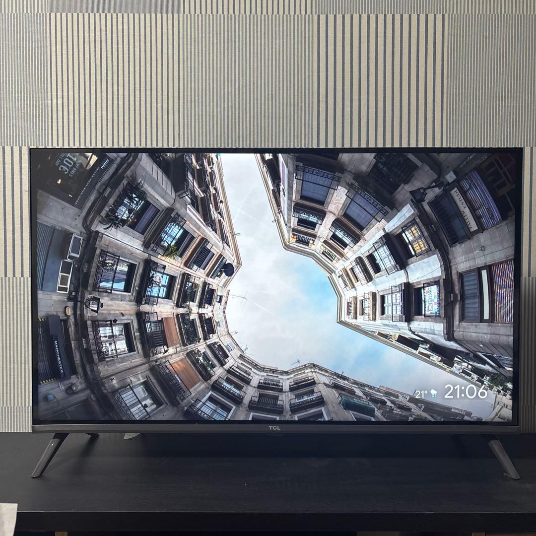 TCL チューナーレステレビ 32型