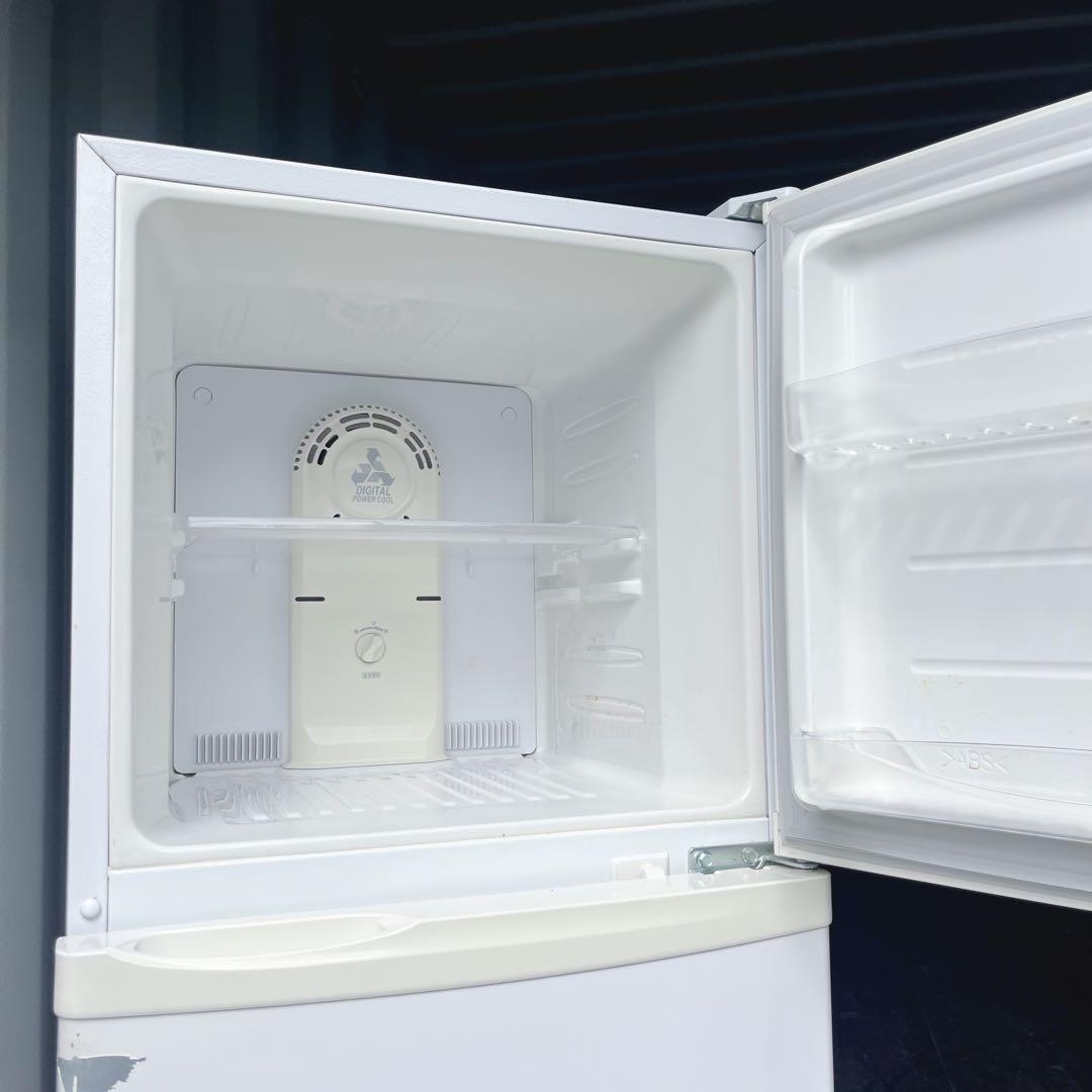 114取付無料！完動品！格安早い者勝ち！おしゃれホワイト大きめ227L冷蔵庫