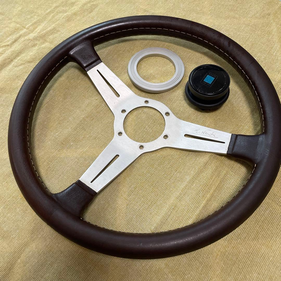 超希少！！ブラウンレザー　ナルディステアリング360mm ホーンボタンリング付き