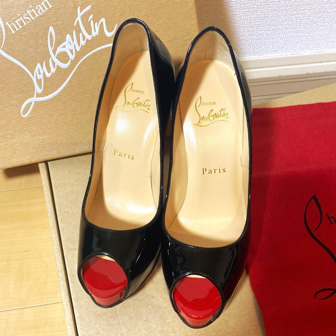美品　Christian Louboutin ハイヒール