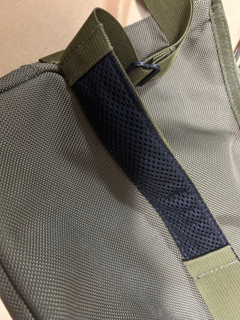 BRIEFING DAY TRIPPER/S MADE IN USA カーキ