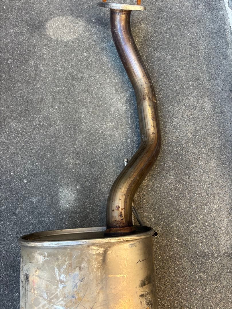 日産ノートE12 HR16 オーテック マフラー　ニスモ