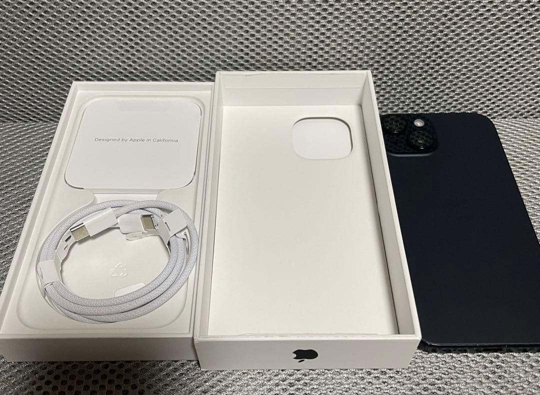 スマートフォン本体 iPhone 15 256GB