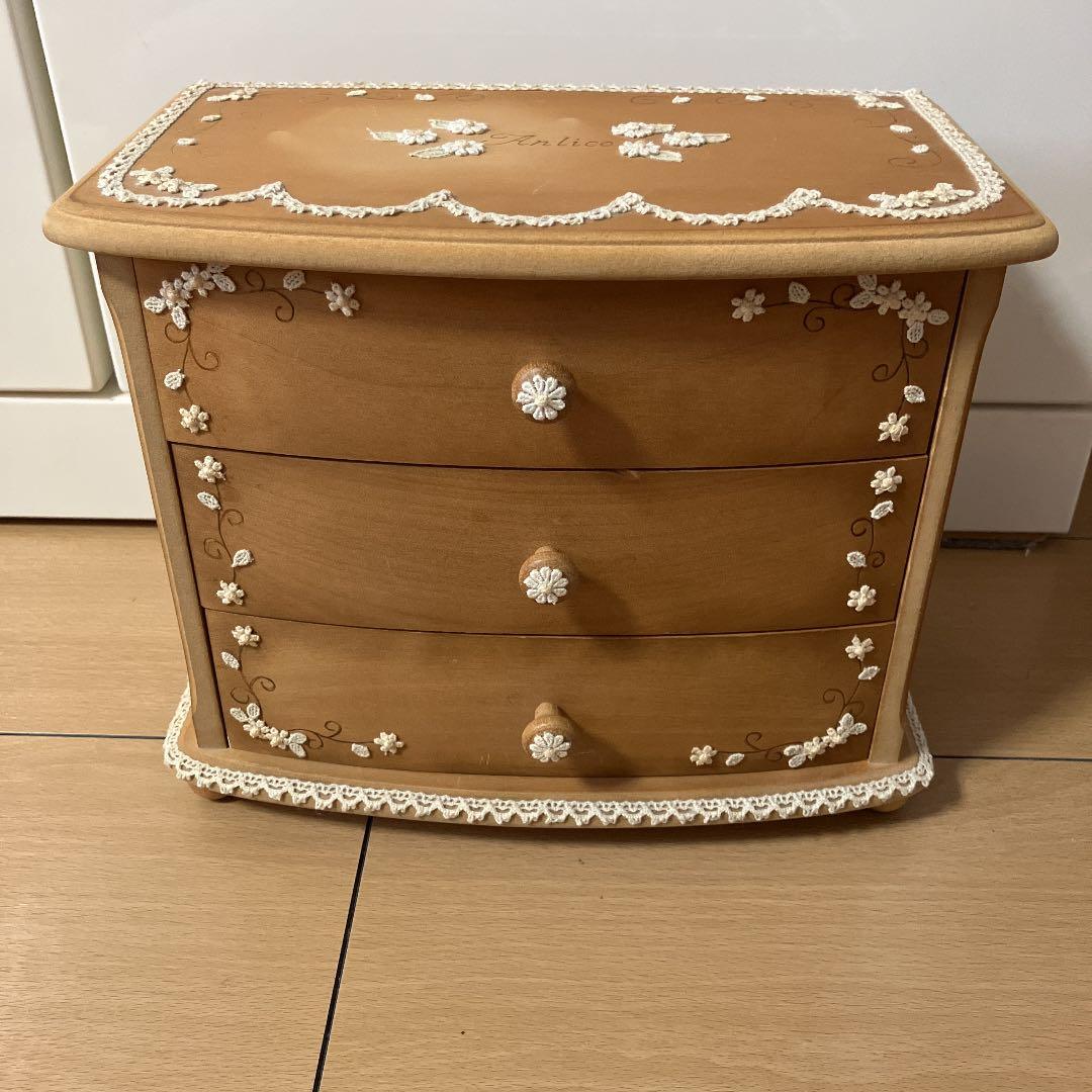 さえら　アンリコ　木製ケース　タンス　小物入れ