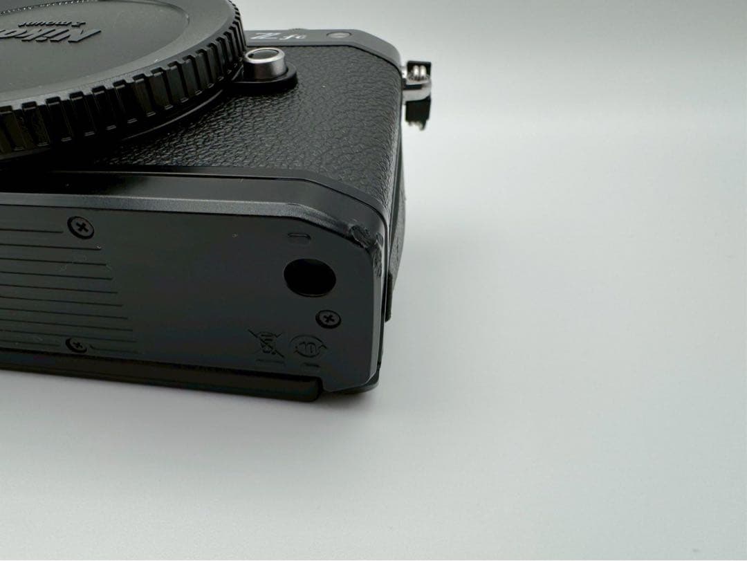 ☆良品【NIKON】Zfc ボディ ショット数3700回未満