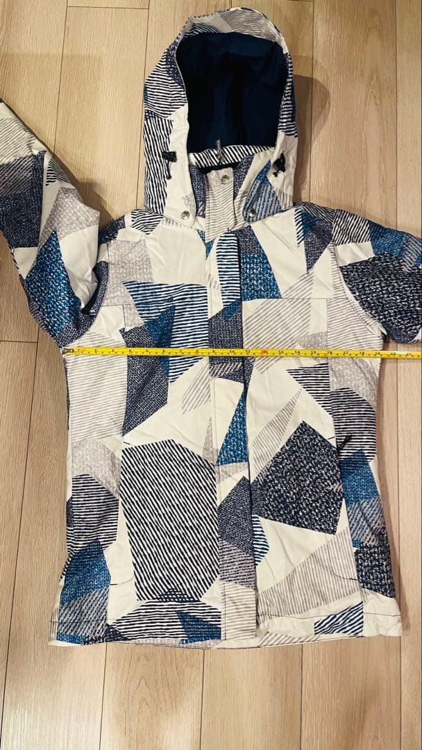 オンヨネ ONYONE Lサイズ レディーススキーウェア上下セット 【未使用】