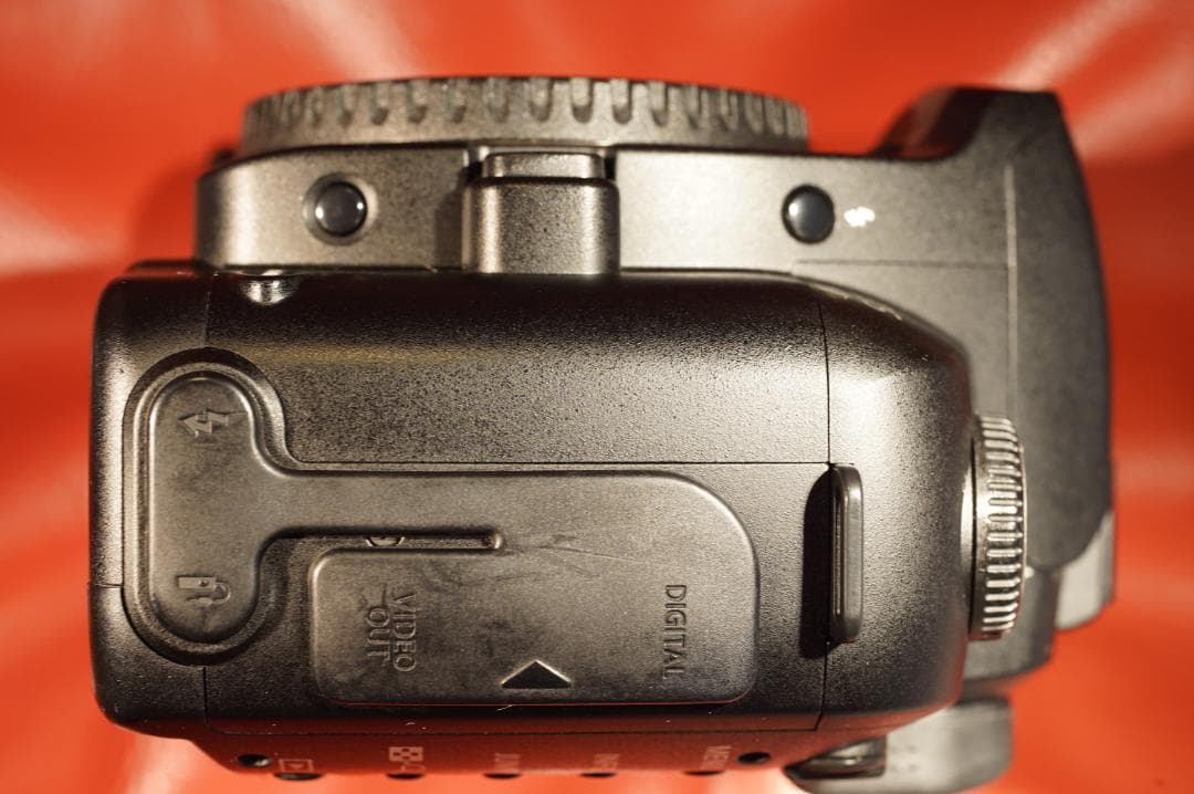 【防湿庫保管品】CANON EOSD60　元箱付き 【動作品】主観で良品