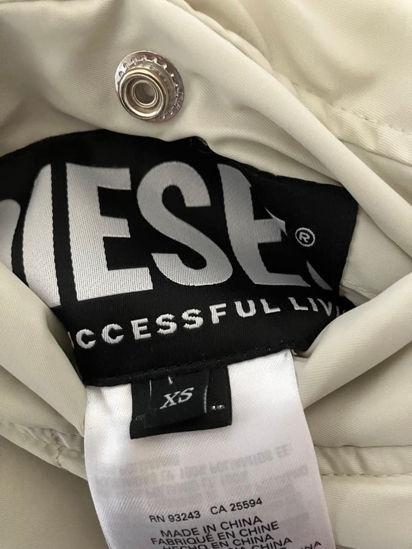 ダウンジャケット ホワイト/レッド Mサイズ