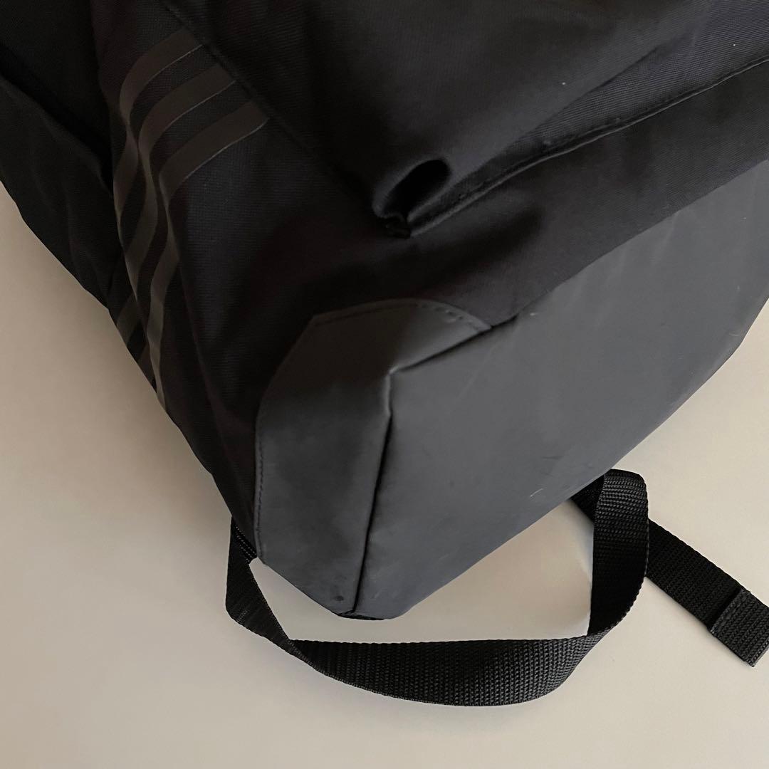 adidas marimekko コラボ リュック 黒 花柄