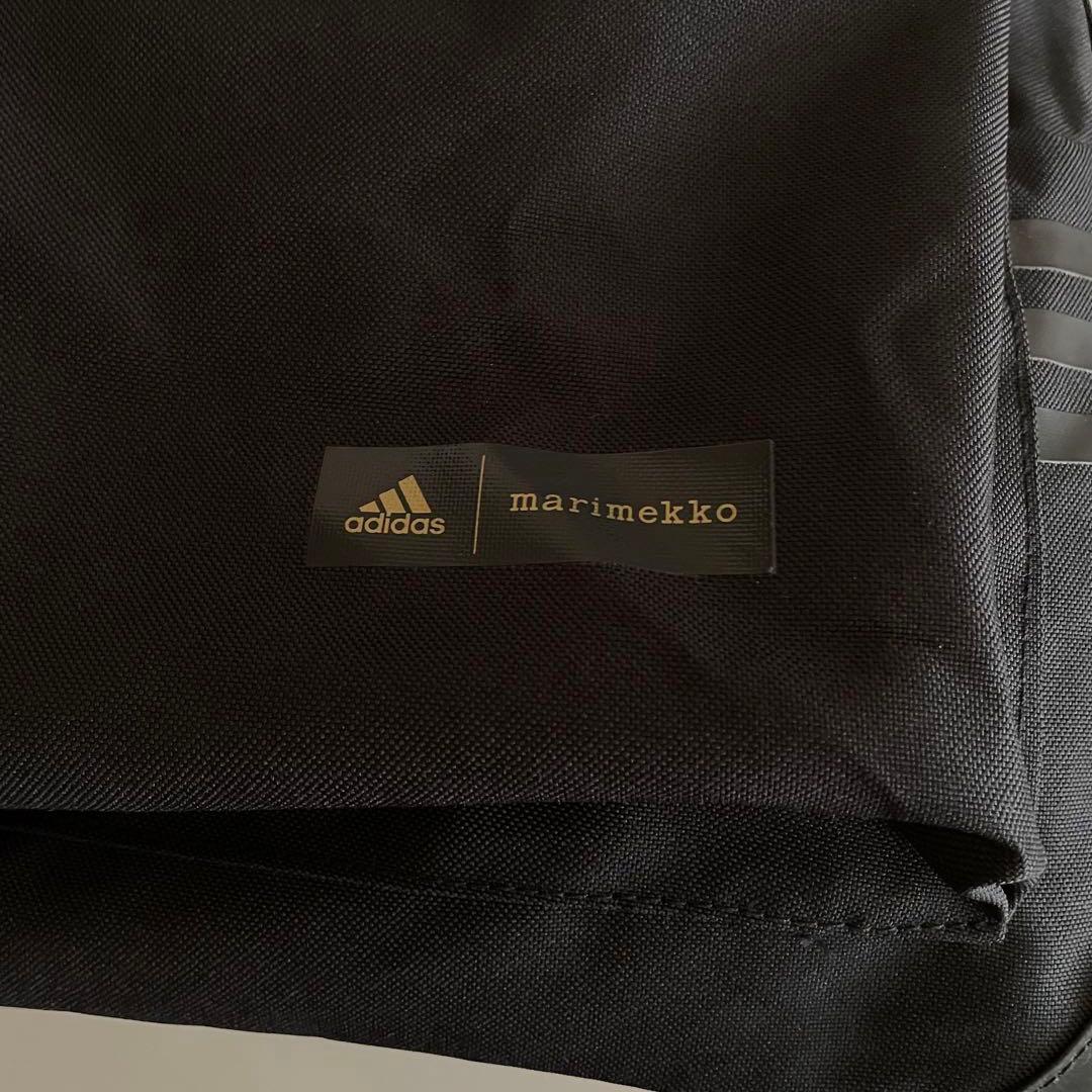 adidas marimekko コラボ リュック 黒 花柄