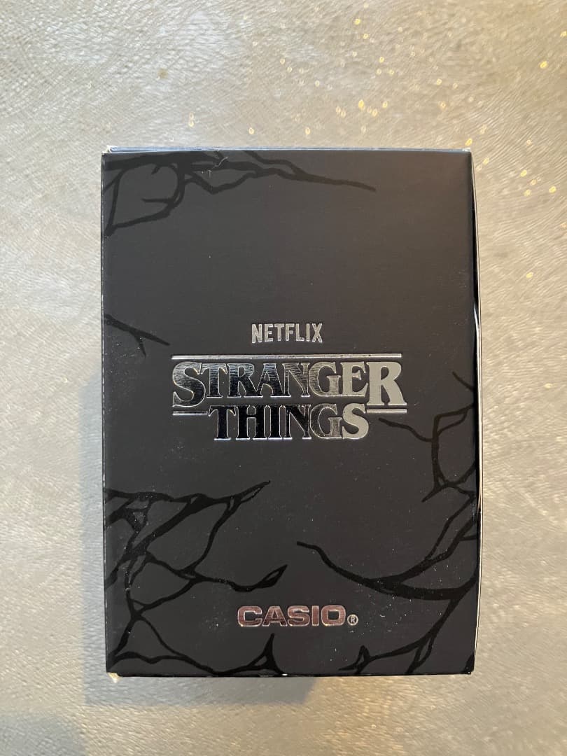 CASIO STRANGER THINGS デジタル腕時計