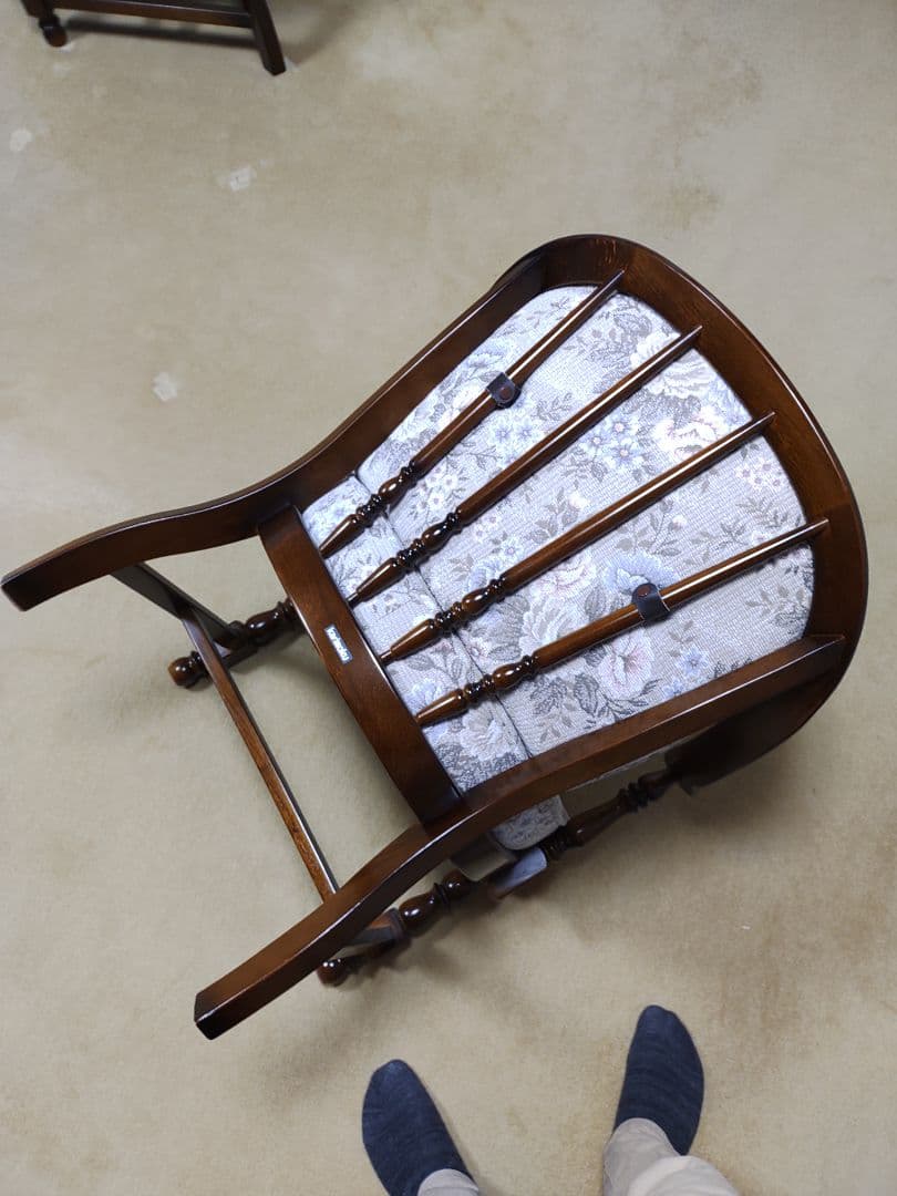 カリモク　アームチェア 花柄　２脚