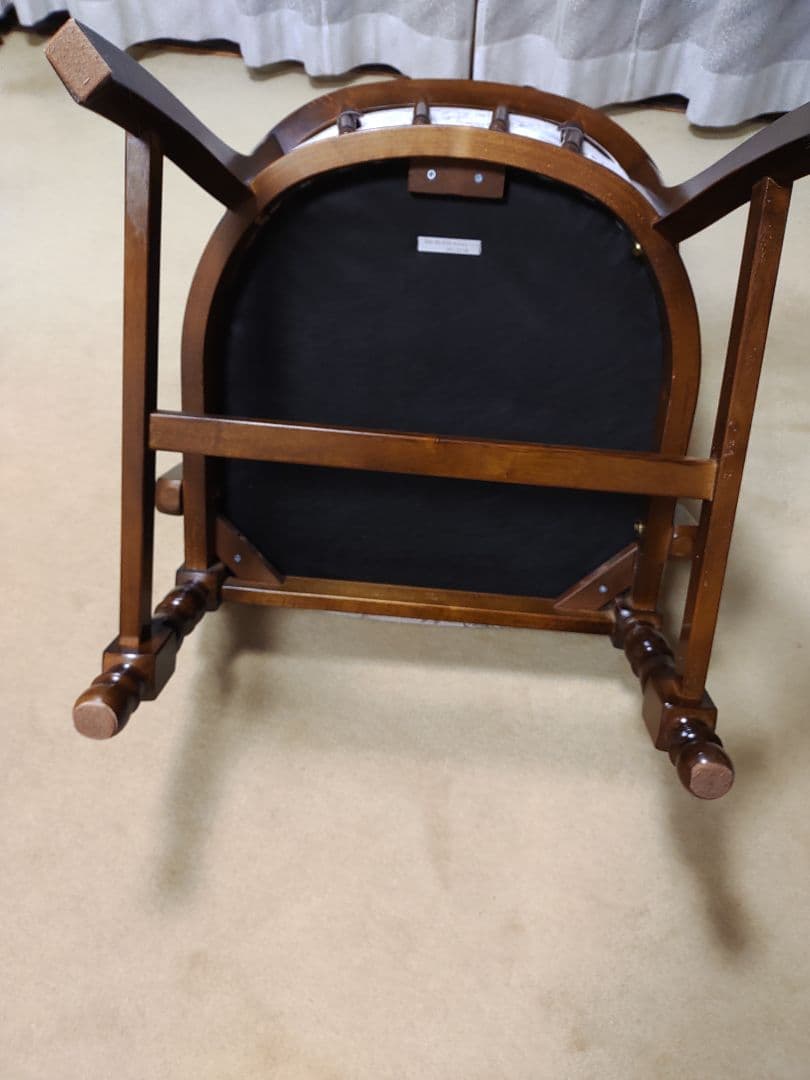 カリモク　アームチェア 花柄　２脚