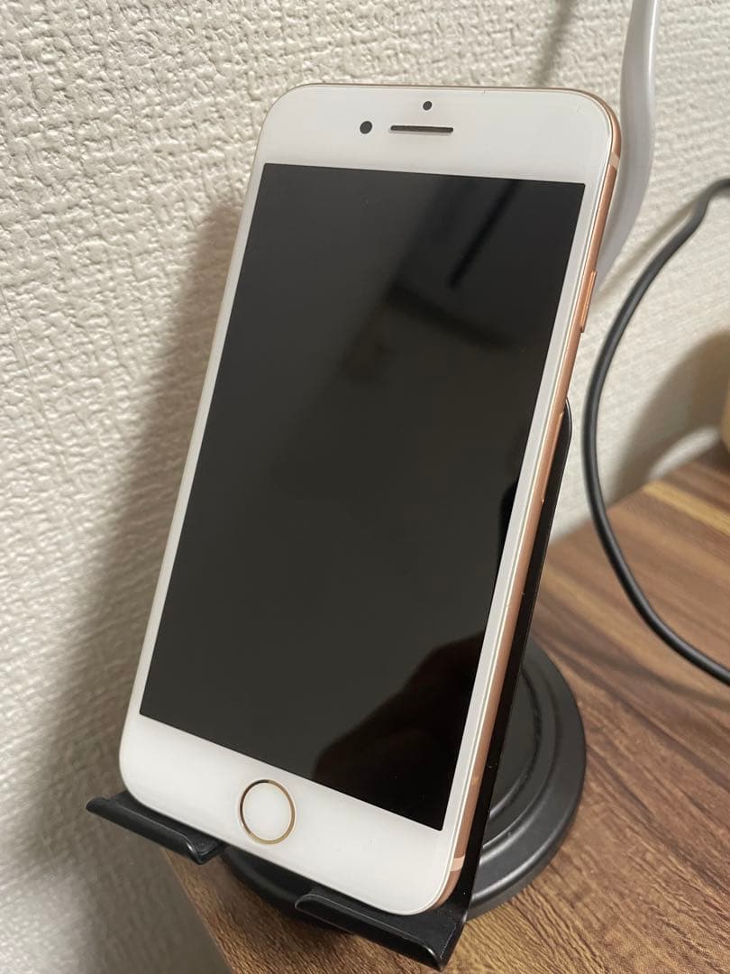 【即日発送！】iPhone8 ゴールド 256GB