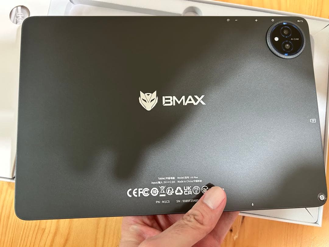 8コアCPU 10インチ画面 AI最適化OS Android16 タブレット