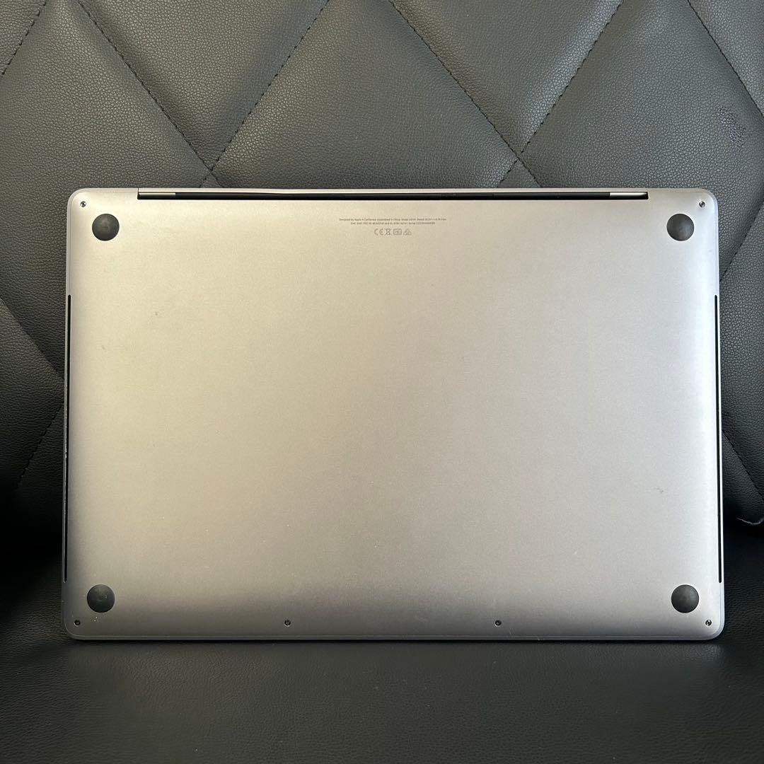 【2019】MacBook Pro 16inch 16GB SSD 512GB