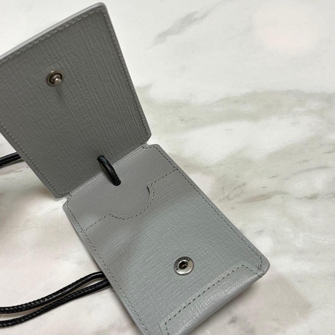 バレンシアガ　チャーム　タグ　レザー　キーホルダー　カードケース　バッグ