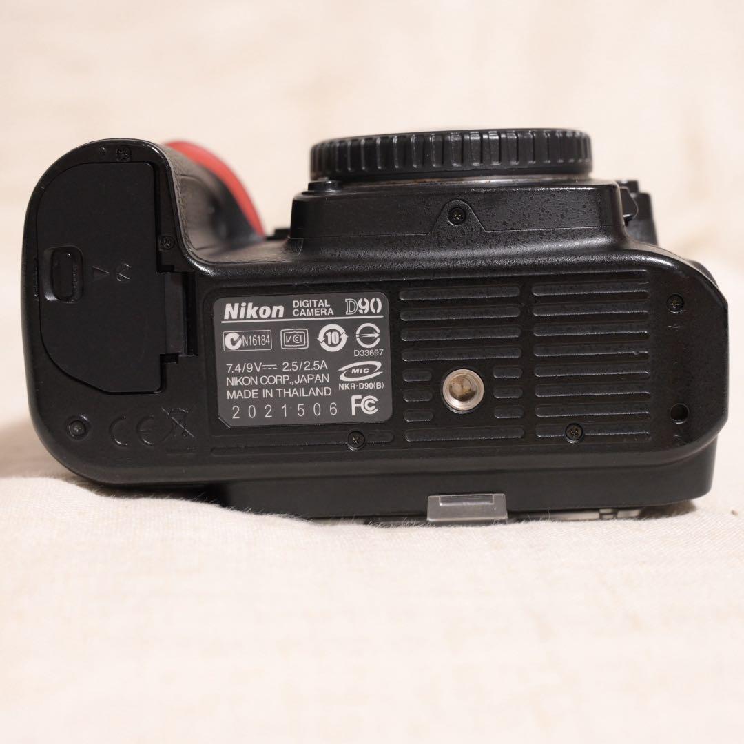 k*o様 Nikon D90 デジタル一眼レフカメラ 充電器付き