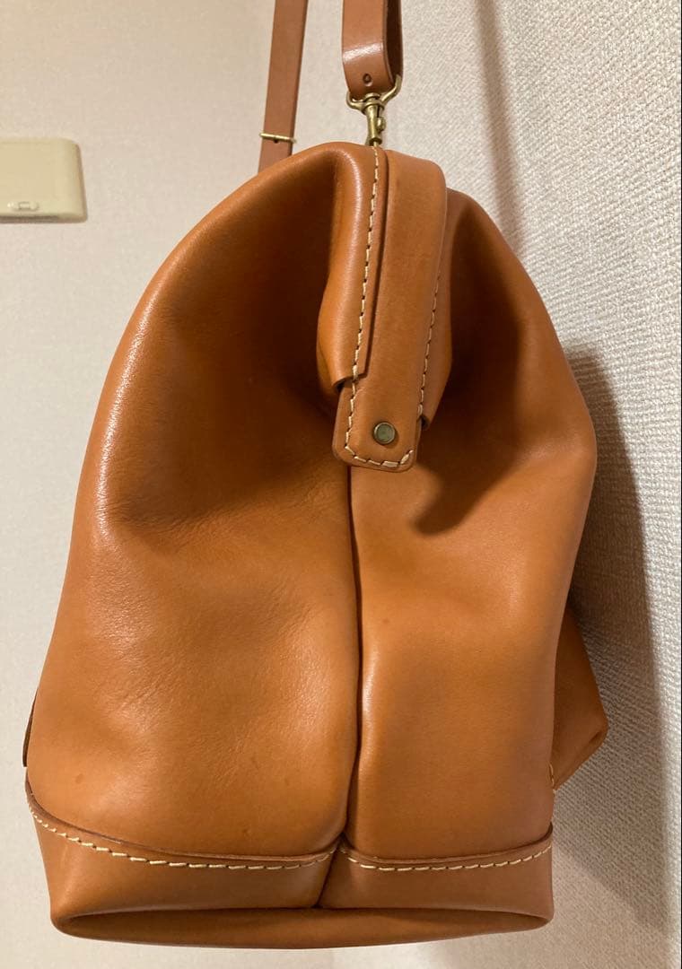 Herz 錠前タイプボストンバッグLサイズ　V-30