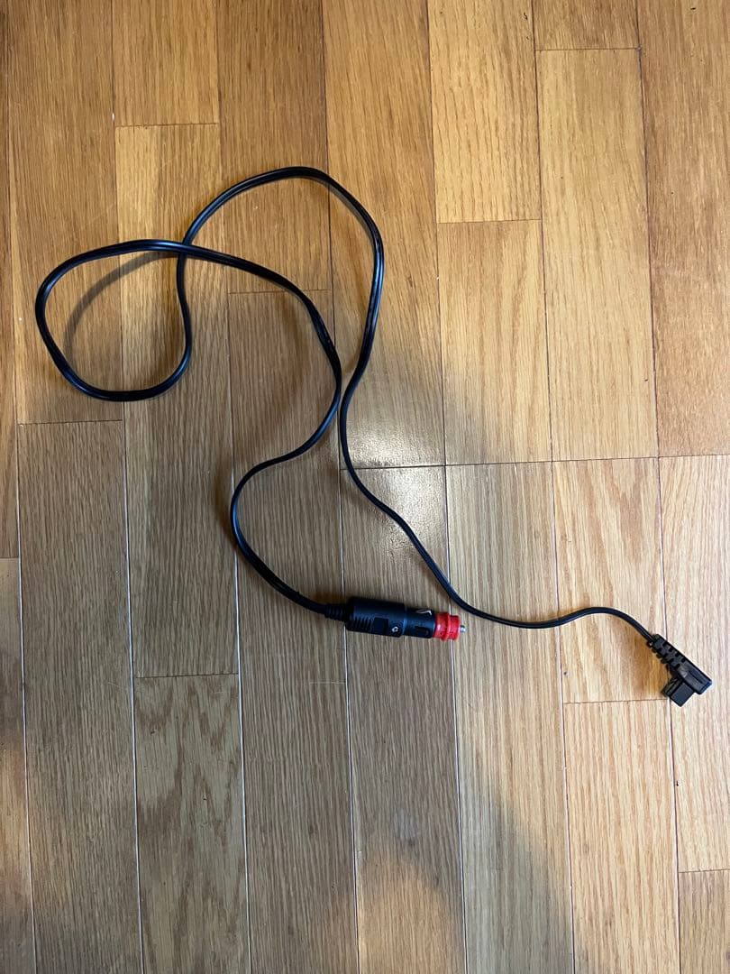 値下げ済み　バッテリー付き ポータブル冷蔵庫 デジタル表示 車載用　アウトドア用