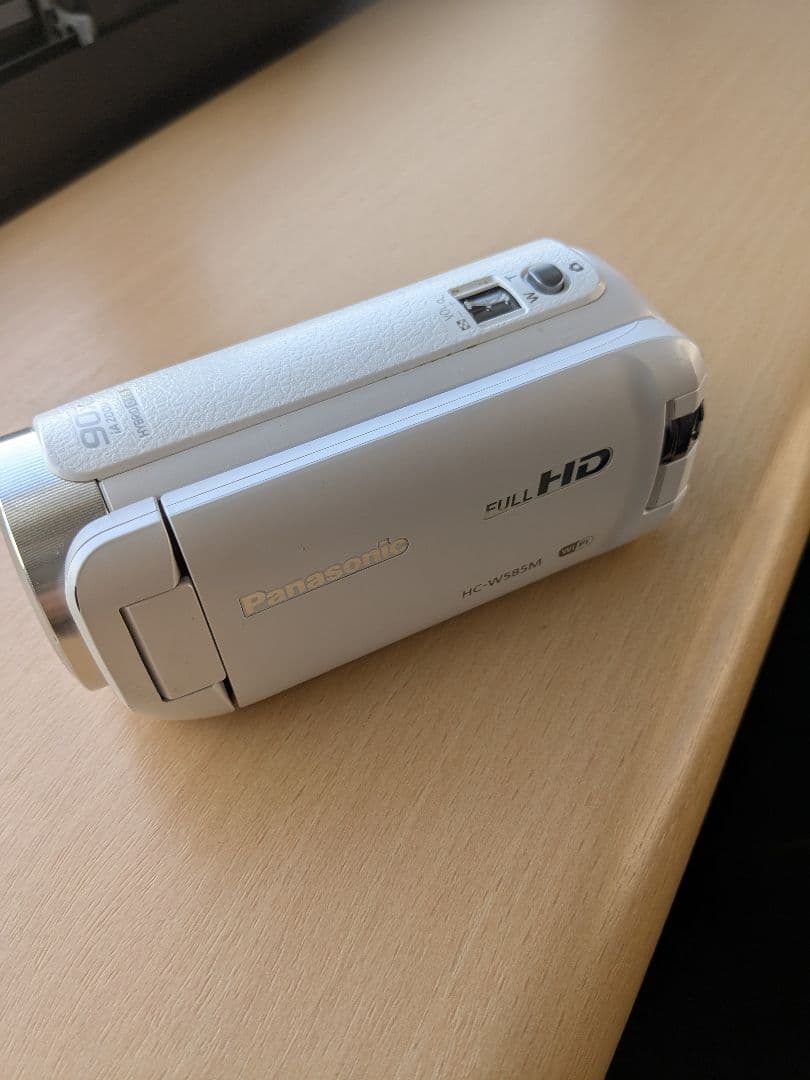 パナソニック ビデオカメラ HC-W585M-W ジャンク+バッテリー1個