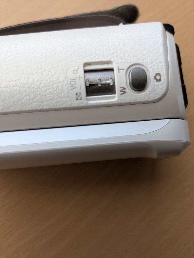 パナソニック ビデオカメラ HC-W585M-W ジャンク+バッテリー1個