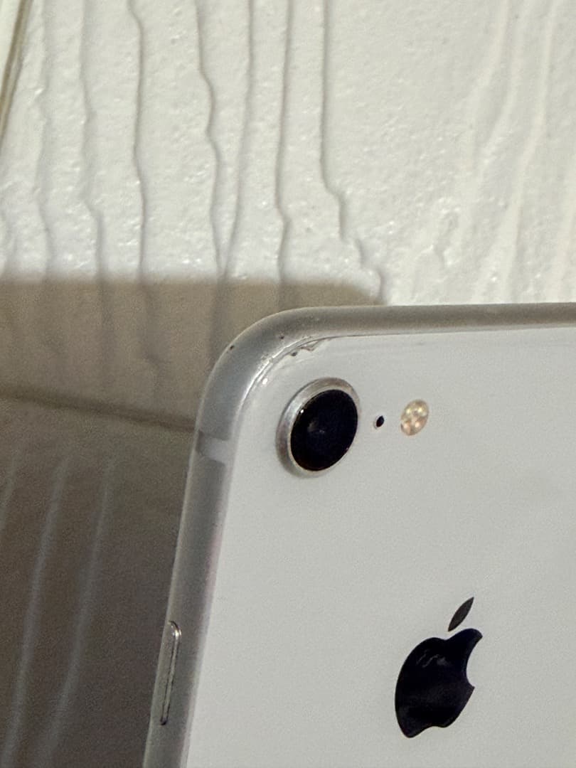 iPhone 本体 64GB 画面傷あり