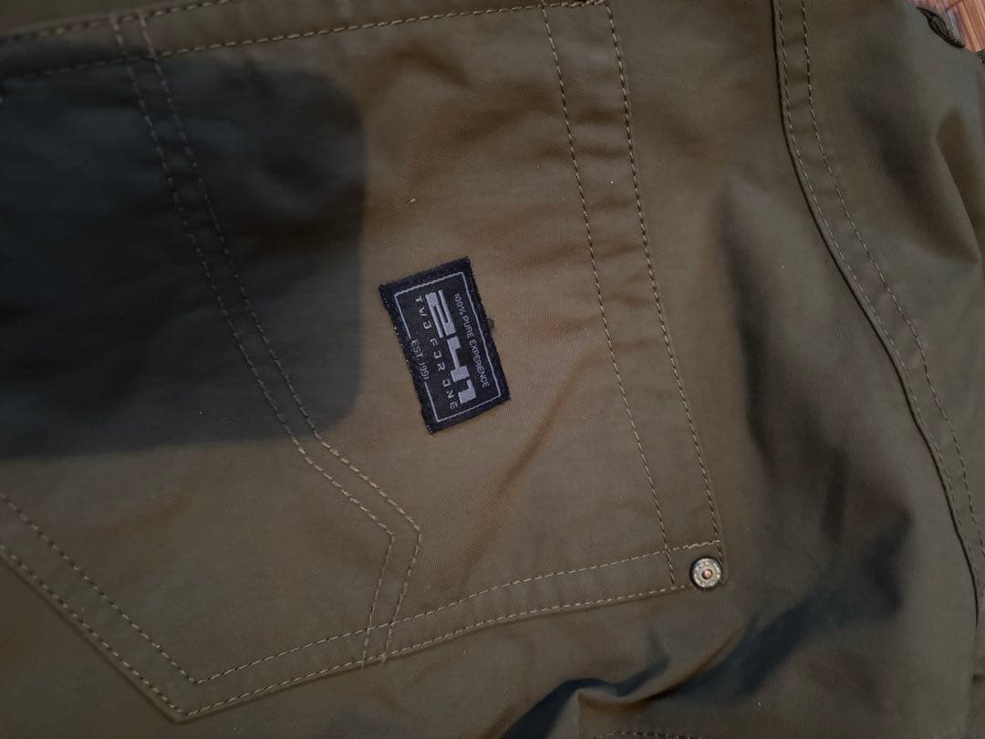 241 スノーボードパンツ XLサイズ オリーブグリーン