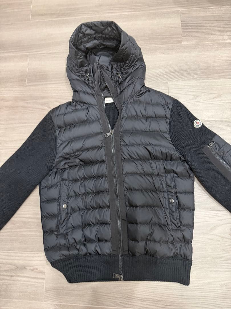 モンクレール　ニットダウン