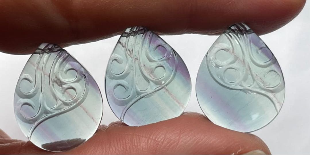 たまきち❤️ スクロールカービング14kgf ピアス