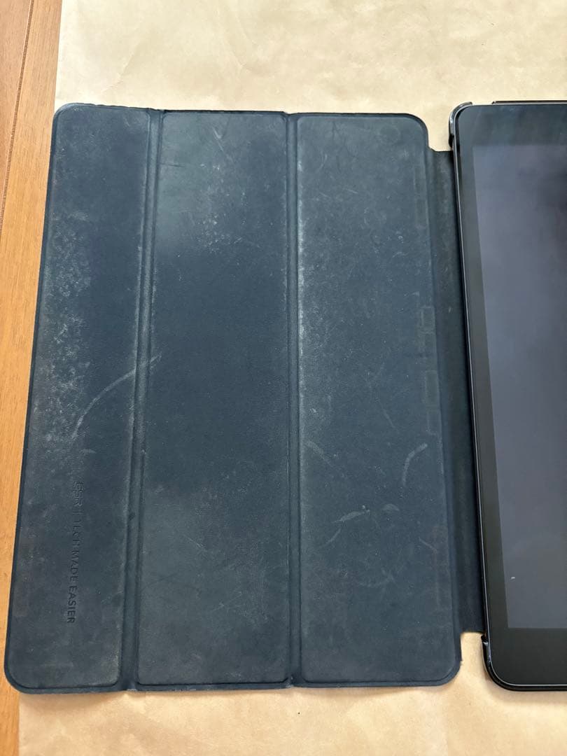 Apple iPad 第9世代　スペースグレー