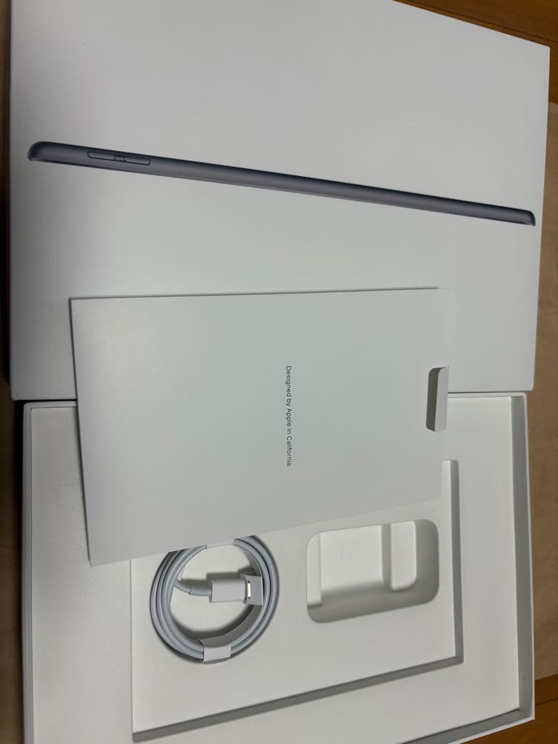 Apple iPad 第9世代　スペースグレー