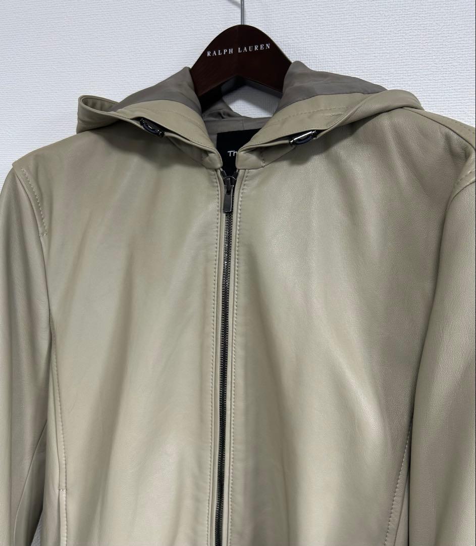 Theory ベージュ　フード付きレザーブルゾン　ラムレザー