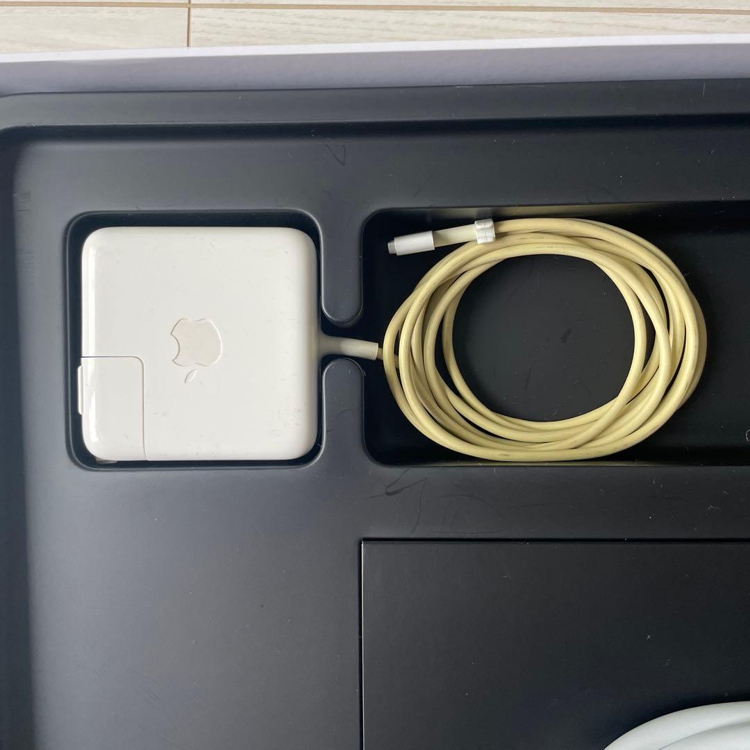 MacBook本体 Apple MacBook Air 13-inch Early 2014