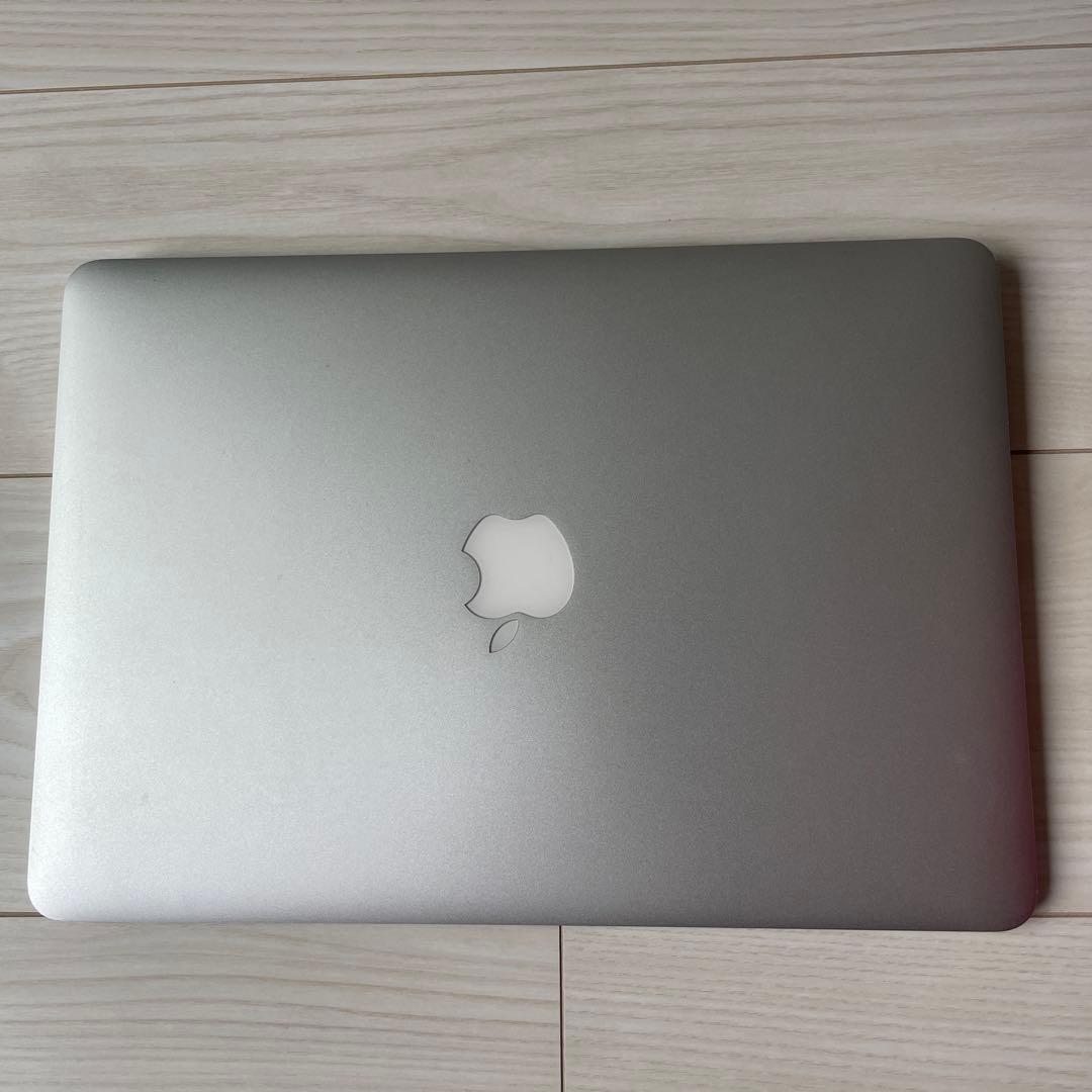 MacBook本体 Apple MacBook Air 13-inch Early 2014