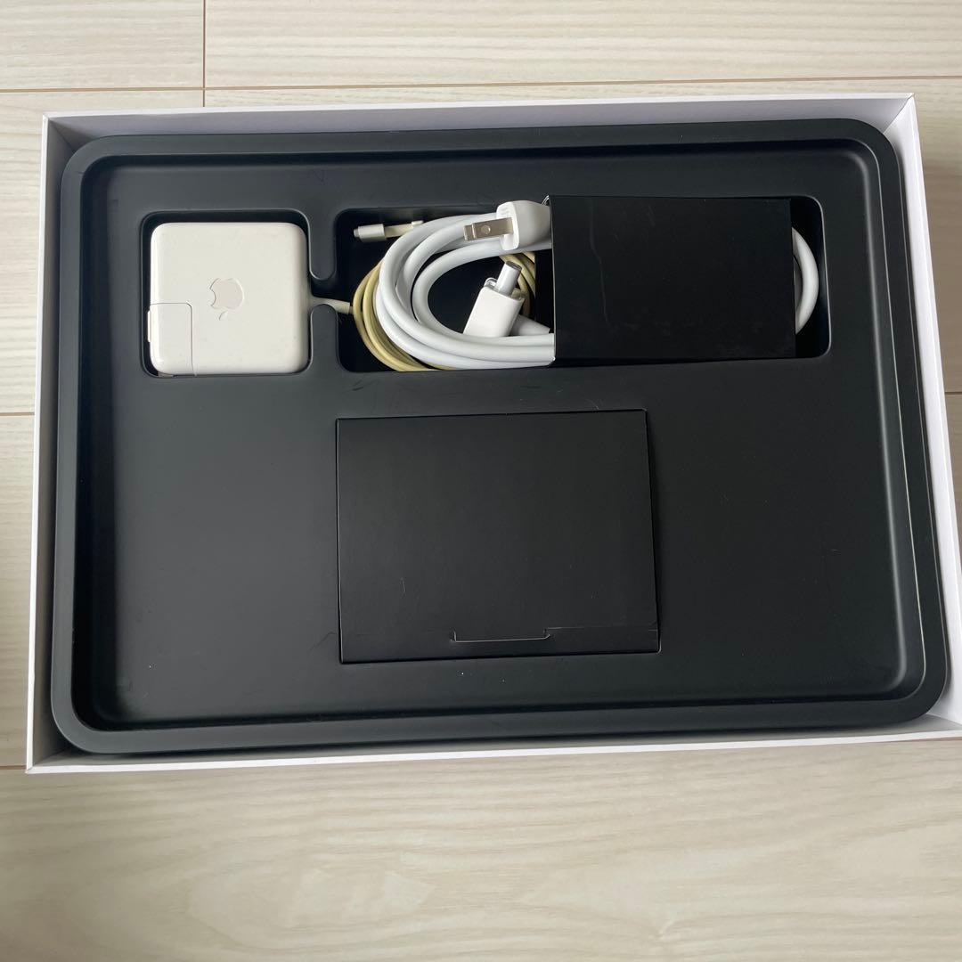 MacBook本体 Apple MacBook Air 13-inch Early 2014