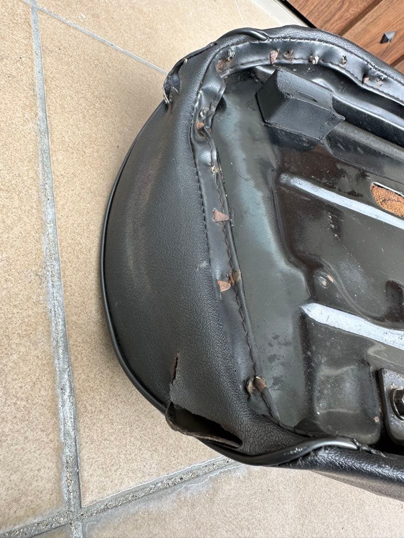 最終値下げ！z1 z2 kz1000 kz900 純正加工バナナシート