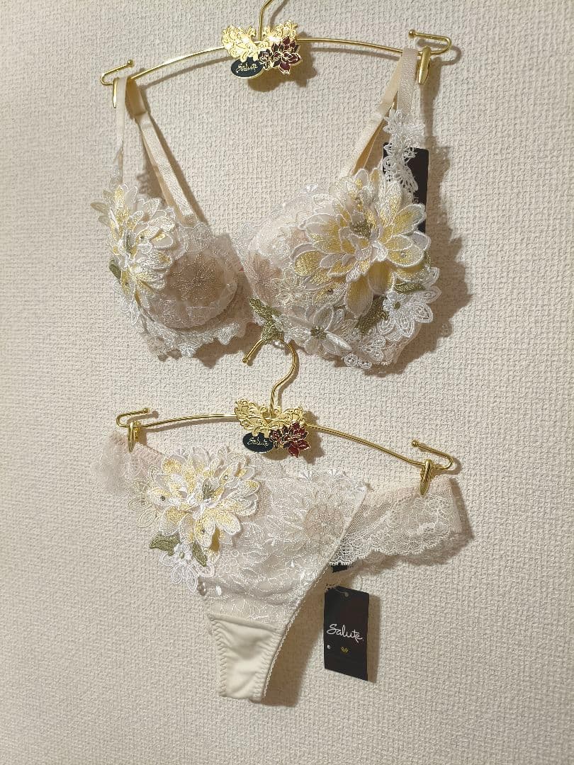サルート Salute 店舗限定 08G 中国音楽 ブラジャー Tバックソング